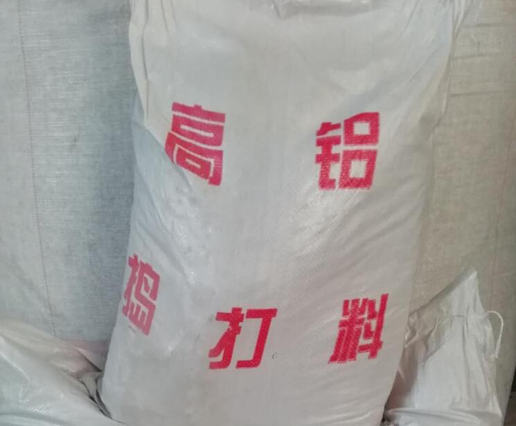 感應(yīng)透熱爐打結(jié)料怎么使用？